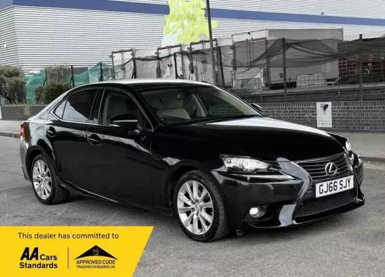 Lexus IS 2.5 300h Executive Edition E-CVT Euro 6 (s/s) 4dr