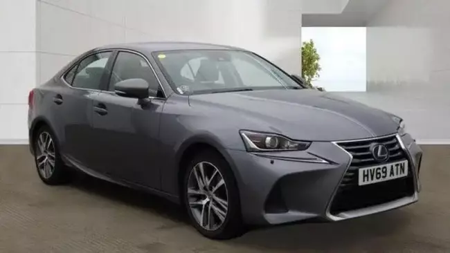 Lexus IS 2.5 300h E-CVT Euro 6 (s/s) 4dr