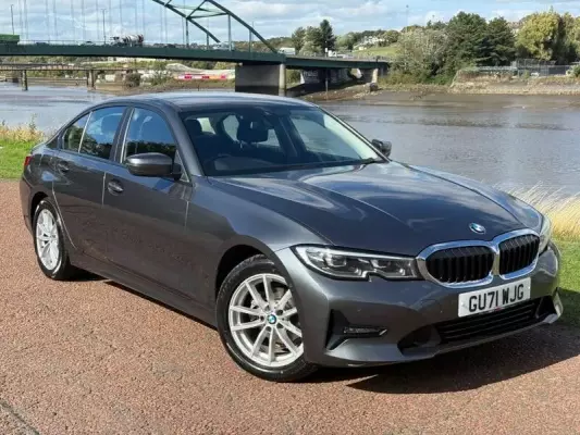 BMW 3 Series 2.0 318d MHT SE Pro Auto Euro 6 (s/s) 4dr