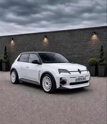 Renault 5 E-Tech electric comfort range 52kWh techno Auto 5dr