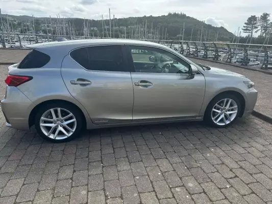 Lexus CT 1.8 200h Luxury CVT Euro 6 (s/s) 5dr