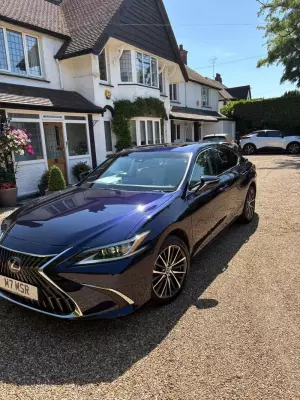 Lexus ES 2.5 300h E-CVT Euro 6 (s/s) 4dr