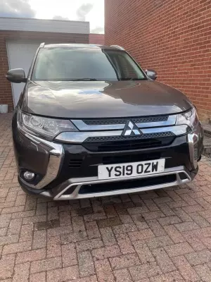 Mitsubishi Outlander 2.4h TwinMotor 13.8kWh Juro CVT 4WD Euro 6 (s/s) 5dr