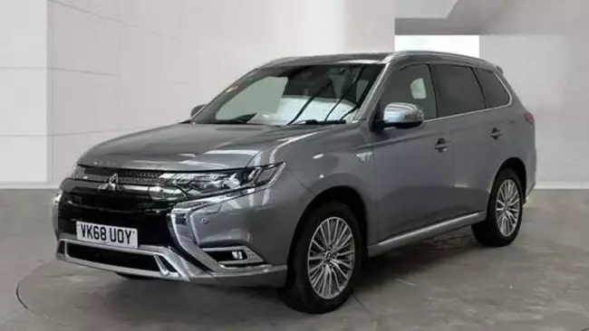 Mitsubishi Outlander 2.4h TwinMotor 13.8kWh 4hs CVT 4WD Euro 6 (s/s) 5dr