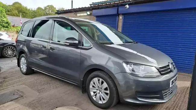 Volkswagen Sharan 2.0 TDI SE Nav DSG Euro 6 (s/s) 5dr