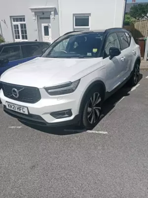Volvo XC40 1.5h T5 Twin Engine Recharge 10.7kWh R-Design Pro Auto Euro 6 (s/s) 5dr
