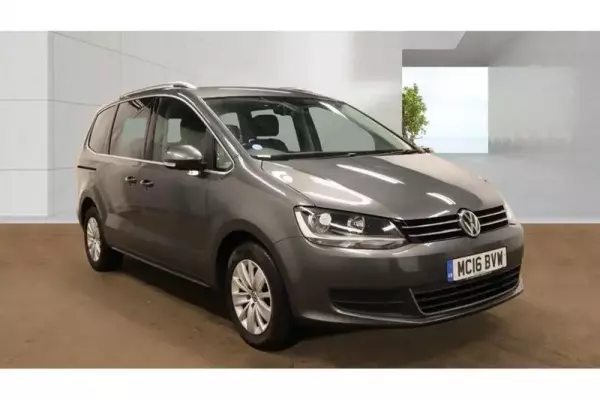 Volkswagen Sharan 2.0 TDI BlueMotion Tech SE DSG Euro 6 (s/s) 5dr