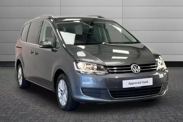 Volkswagen Sharan 2.0 TDI SE Nav DSG Euro 6 (s/s) 5dr