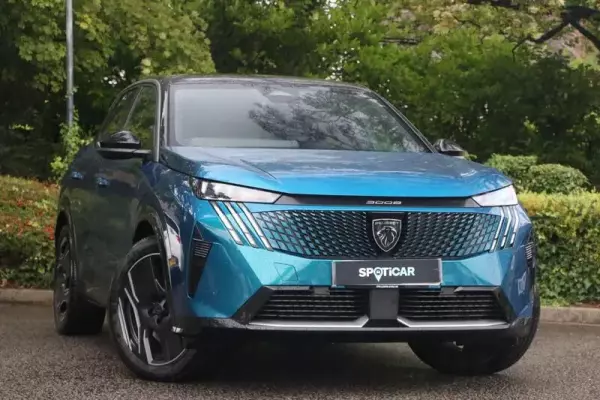 Peugeot E-3008 73kWh GT Auto 5dr (11kW Charger)