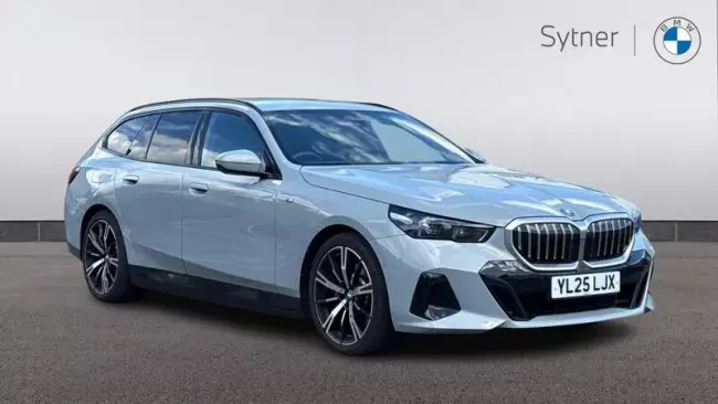 BMW 5 Series 2.0 530e 22.1kWh M Sport Touring Steptronic Euro 6 (s/s) 5dr