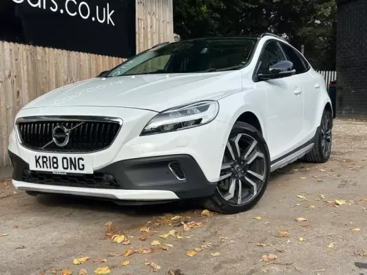 Volvo V40 Cross Country 1.5 T3 Pro Auto Euro 6 (s/s) 5dr