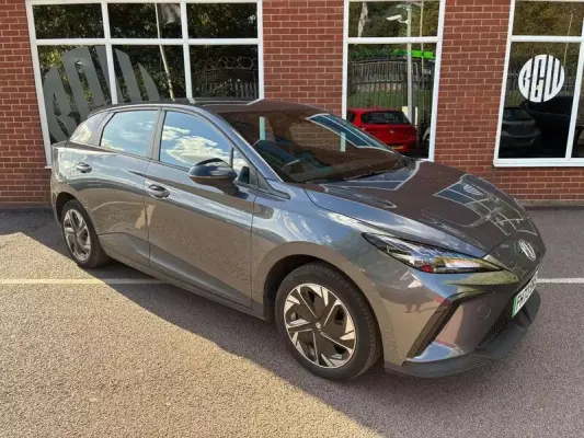 MG MG4 51kWh SE Auto 5dr