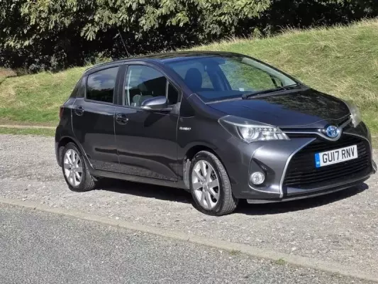 Toyota Yaris 1.5 VVT-h Excel E-CVT Euro 6 (s/s) 5dr (15in Alloy)