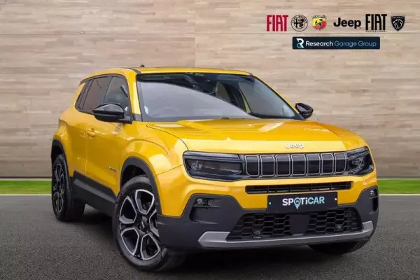 Jeep Avenger 54kWh e-Summit Auto 5dr