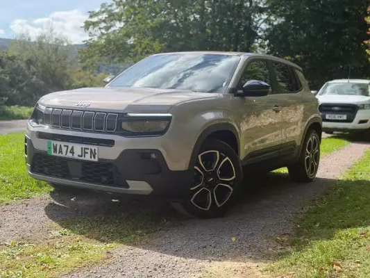 Jeep Avenger 54kWh Summit Auto 5dr