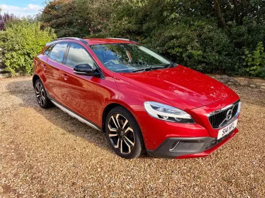 Volvo V40 Cross Country 1.5 T3 GPF Pro Auto Euro 6 (s/s) 5dr