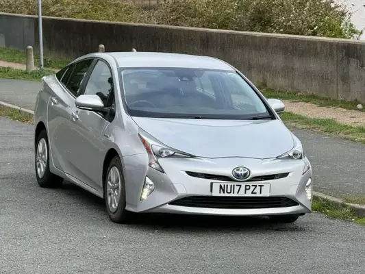 Toyota Prius 1.8 VVT-h Business Edition Plus CVT Euro 6 (s/s) 5dr (15in Alloy)