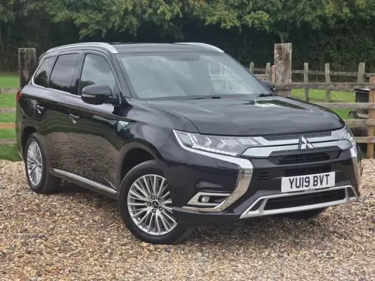 Mitsubishi Outlander 2.4h TwinMotor 13.8kWh 4h CVT 4WD Euro 6 (s/s) 5dr