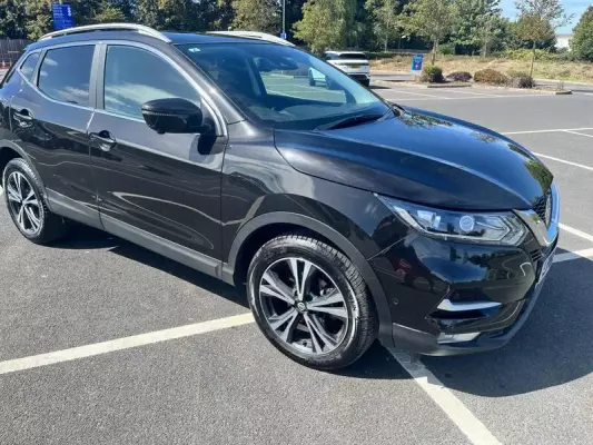 Nissan Qashqai 1.3 DIG-T N-Connecta Euro 6 (s/s) 5dr