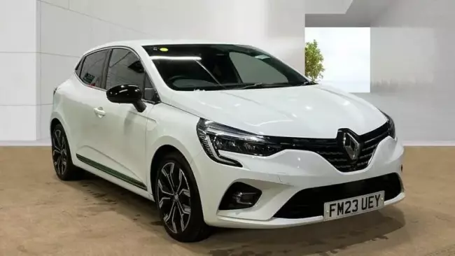 Renault Clio 1.6 E-TECH Techno Auto Euro 6 (s/s) 5dr