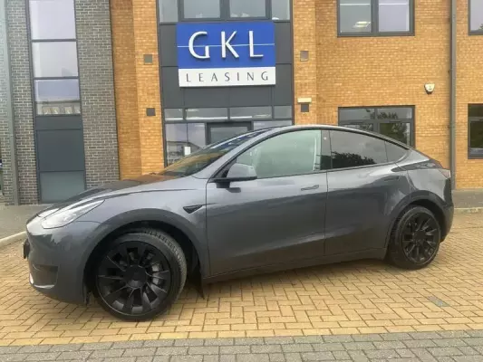 Tesla Model Y Auto RWD 5dr