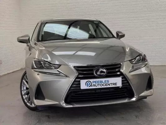 Lexus IS 2.5 300h Premier E-CVT Euro 6 (s/s) 4dr