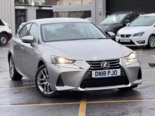 Lexus IS 2.5 300h Executive Edition E-CVT Euro 6 (s/s) 4dr
