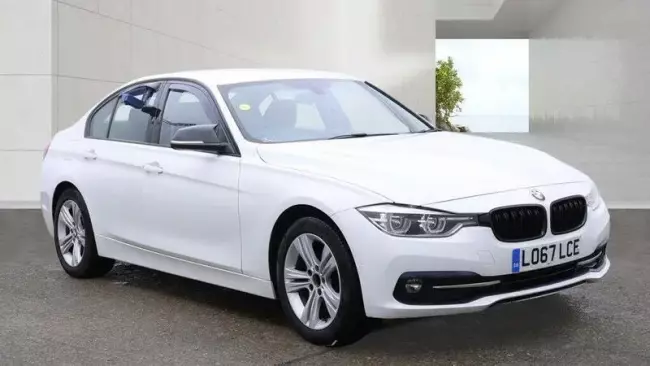 BMW 3 Series 1.5 318i Sport Euro 6 (s/s) 4dr