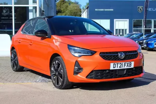 Vauxhall Corsa Electric 50kWh SRi Nav Premium Auto 5dr (7.4Kw Charger)