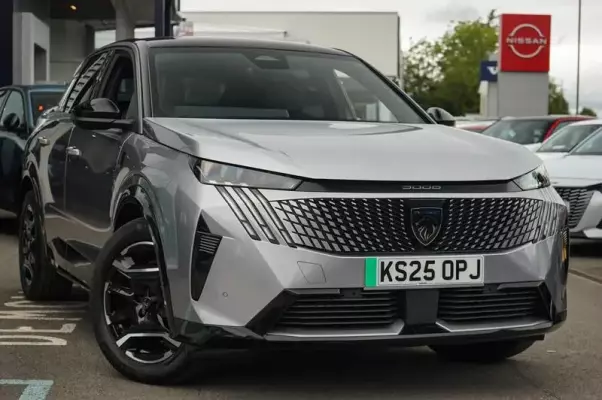 Peugeot E-3008 73kWh GT Auto 5dr (11kW Charger)