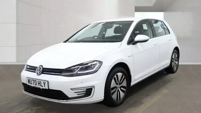 Volkswagen e-Golf 35.8kWh e-Golf Auto 5dr