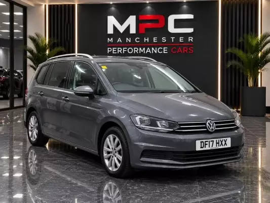 Volkswagen Touran 2.0 TDI BlueMotion Tech SE Family DSG Euro 6 (s/s) 5dr