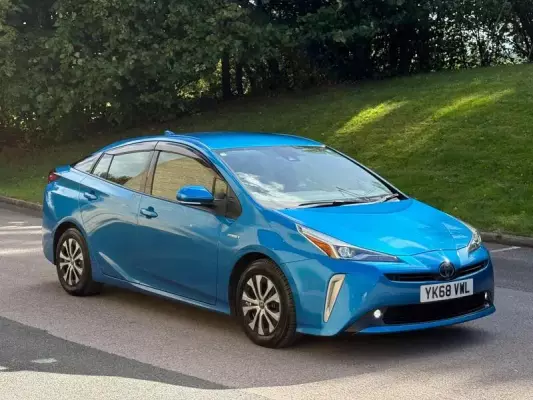 Toyota Prius 1.8 VVT-h Business Edition CVT Euro 6 (s/s) 5dr (Park Assist)