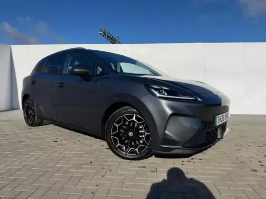 MG MG4 Urban 53.9kWh Premium Long Range Auto 5dr