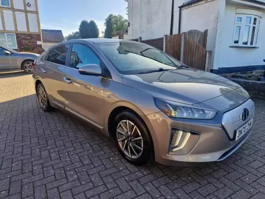 Hyundai IONIQ 38.3kWh Premium SE Auto 5dr