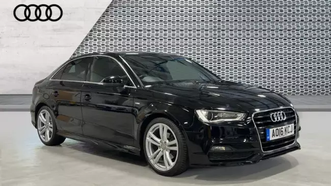 Audi A3 1.4 TFSI CoD S line S Tronic Euro 6 (s/s) 4dr (Nav)