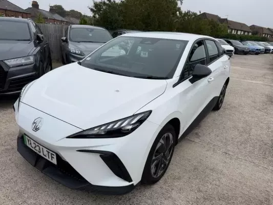 MG MG4 51kWh SE Auto 5dr