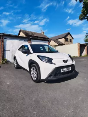 Toyota Aygo X 1.0 VVT-i Pure Euro 6 (s/s) 5dr