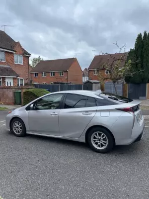 Toyota Prius 1.8 VVT-h Active CVT Euro 6 (s/s) 5dr