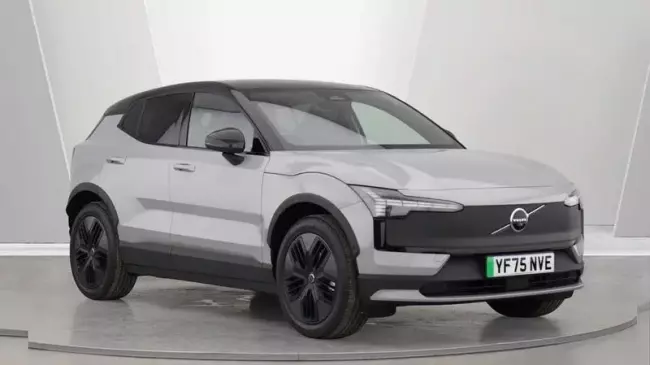 Volvo EX30 Cross Country Twin Performance 69kWh Ultra Auto AWD 5dr