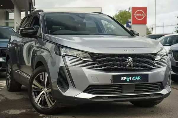 Peugeot 3008 1.6 13.2kWh Allure Premium + e-EAT Euro 6 (s/s) 5dr