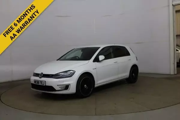 Volkswagen e-Golf 35.8kWh e-Golf Auto 5dr