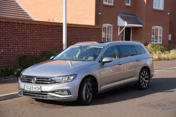 Volkswagen Passat 2.0 TDI EVO SEL Euro 6 (s/s) 5dr