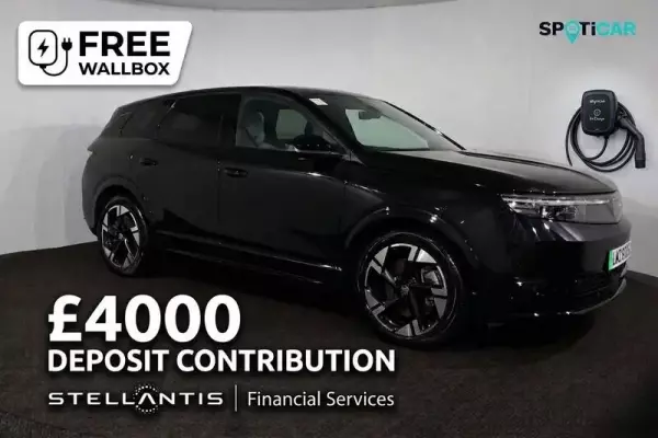 Vauxhall Grandland Electric 73kWh Ultimate Auto 5dr