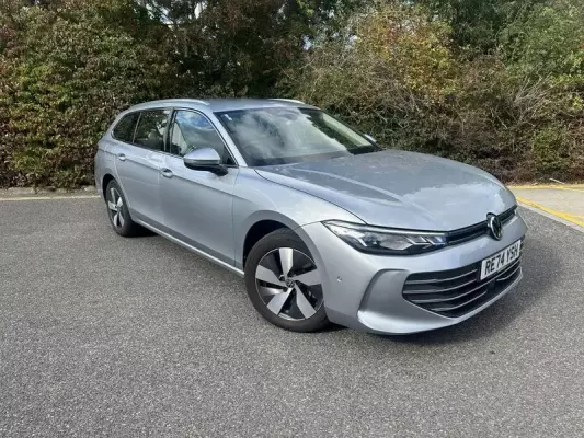 Volkswagen Passat 1.5 TSI eHybrid 19.7kWh Life DSG Euro 6 (s/s) 5dr