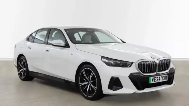 BMW i5 40 83.9kWh M Sport Auto eDrive 4dr (11kW Charger)