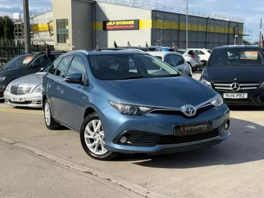 Toyota Auris 1.8 VVT-h Icon Tech Touring Sports CVT Euro 6 (s/s) 5dr