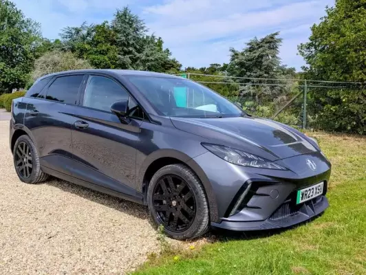 MG MG4 64kWh Trophy Long Range Auto 5dr