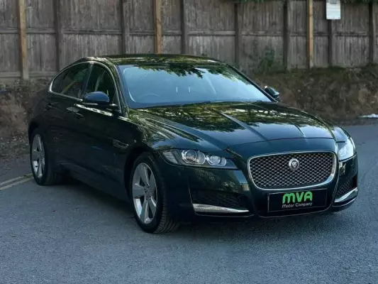 Jaguar XF 2.0d Portfolio Auto Euro 6 (s/s) 4dr