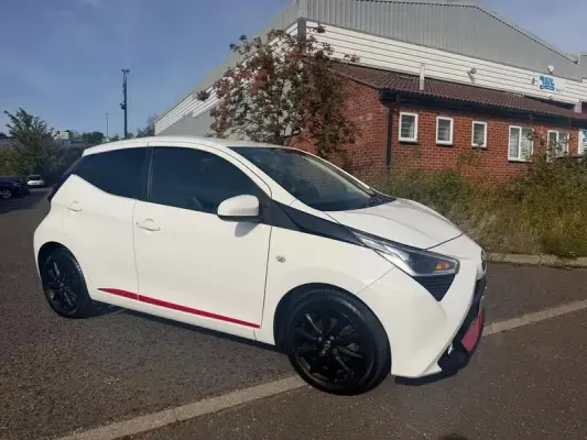 Toyota AYGO 1.0 VVT-i x-trend Euro 6 5dr